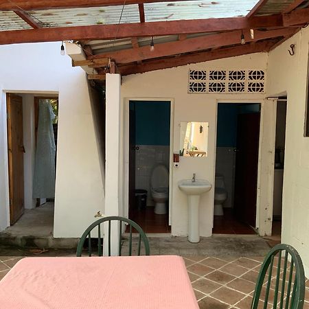 Hostal Tia Reyna El Zonte Exteriör bild