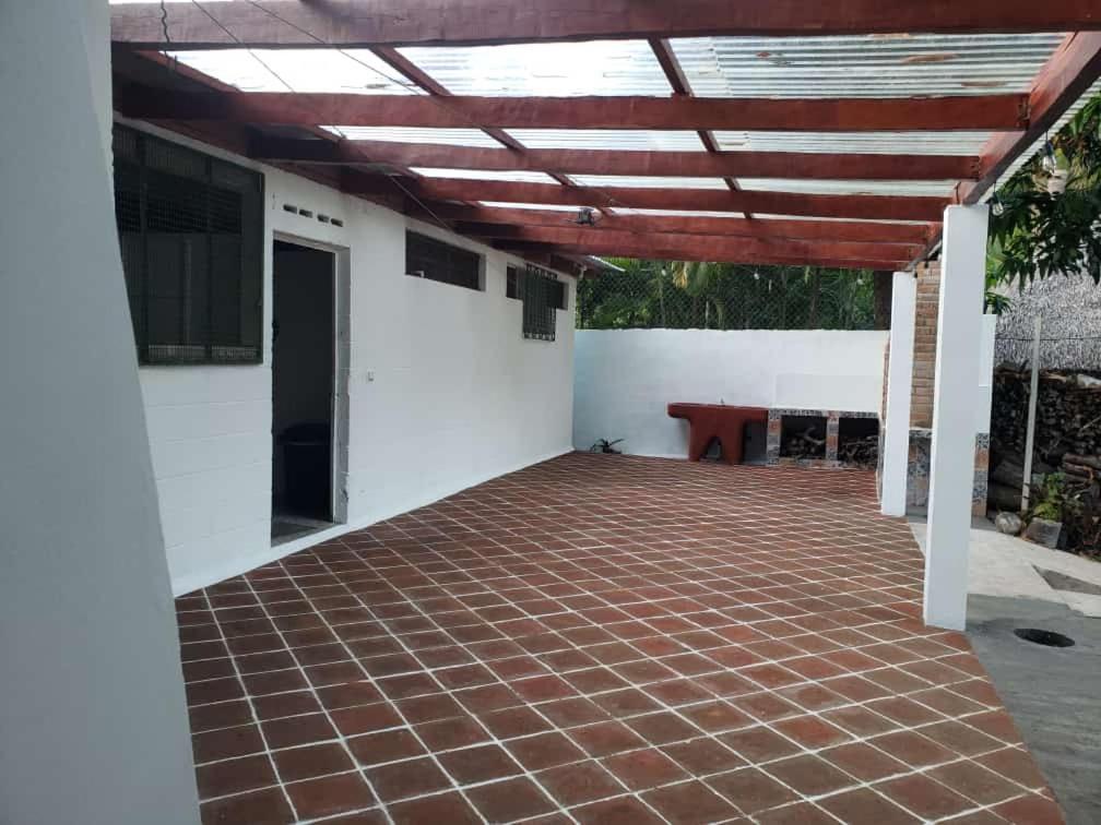 Hostal Tia Reyna El Zonte Exteriör bild